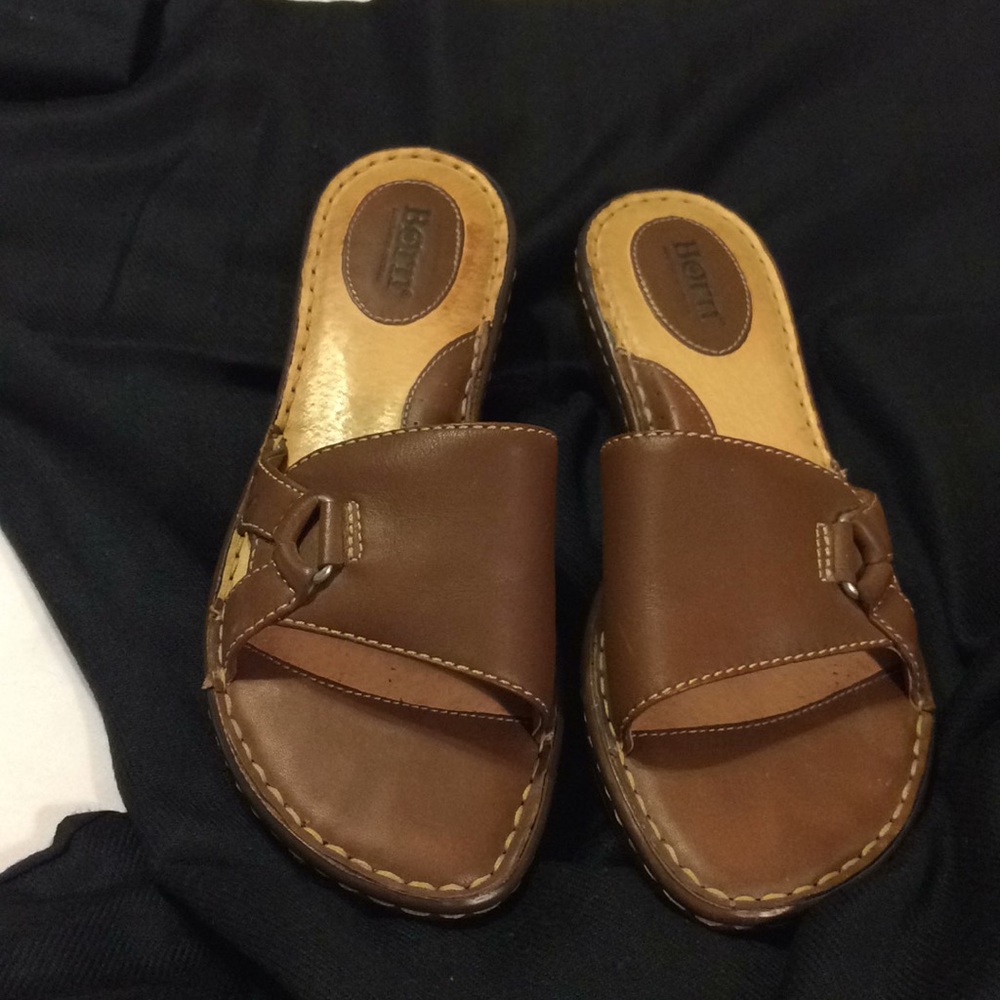Born Women’s Sandals Size 8